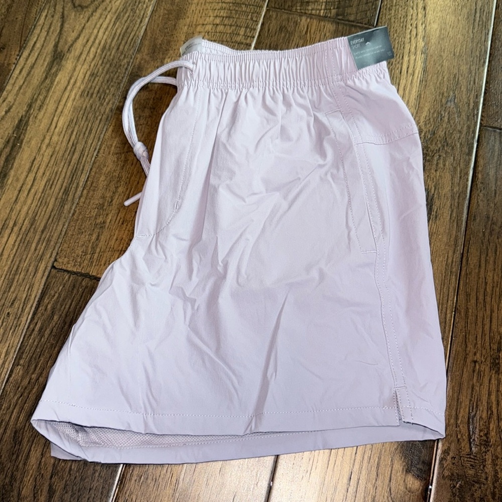 VRST NWT Men’s purple 5 in inseam shorts Size L or XXL‎